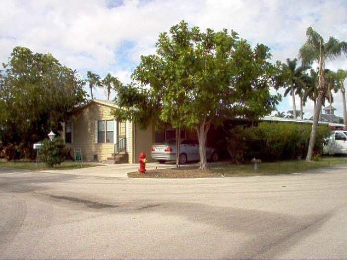 corner lot view