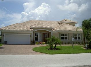 15 Sailfish Rd, Vero Beach, FL 32960