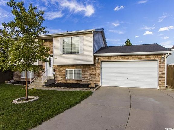 3rd image of 4767 W Roundtable Cir