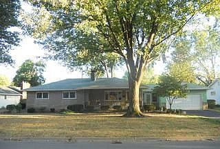 3rd image of 393 Crandall Dr