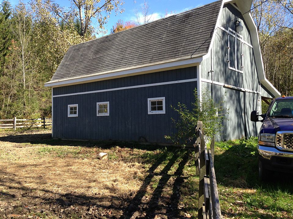 barn