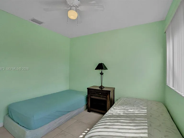 1726 SW 110th Ter — Photo 35