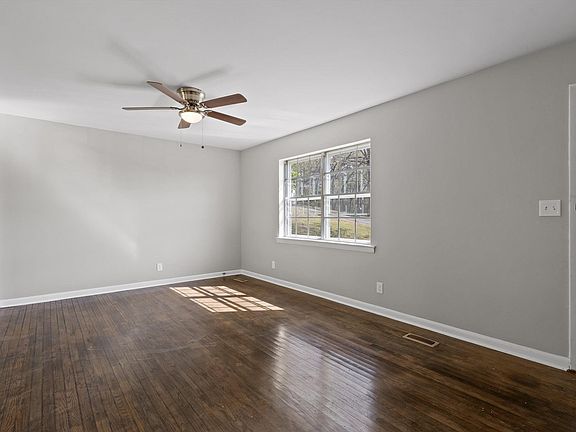 3rd image of 2320 Northbrier Ln