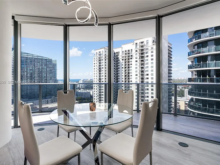 45 SW 9th St #2306 — Photo 2
