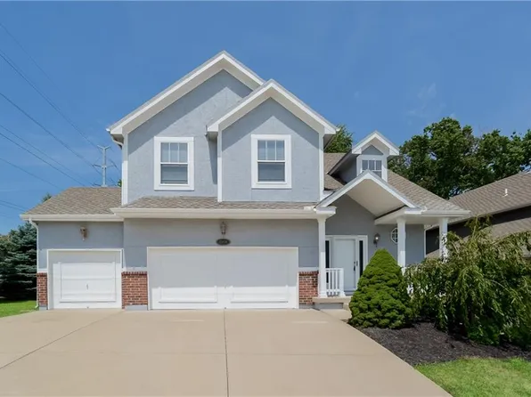 1968 W Forest St, Olathe, KS 66061