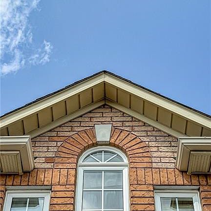 3rd image of 58 Peachwood Cres