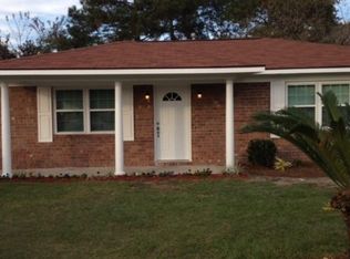 126 Deerwood Ct, Hinesville, GA 31313
