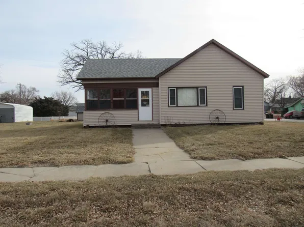 519 1st St, Gibbon, NE 68840