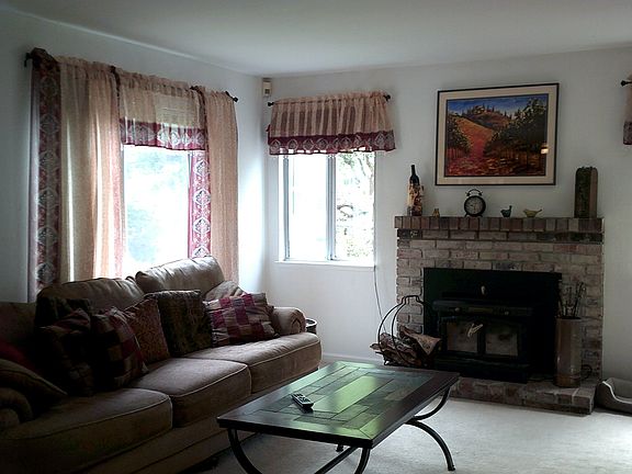 4th image of 3205 Whatley Ct