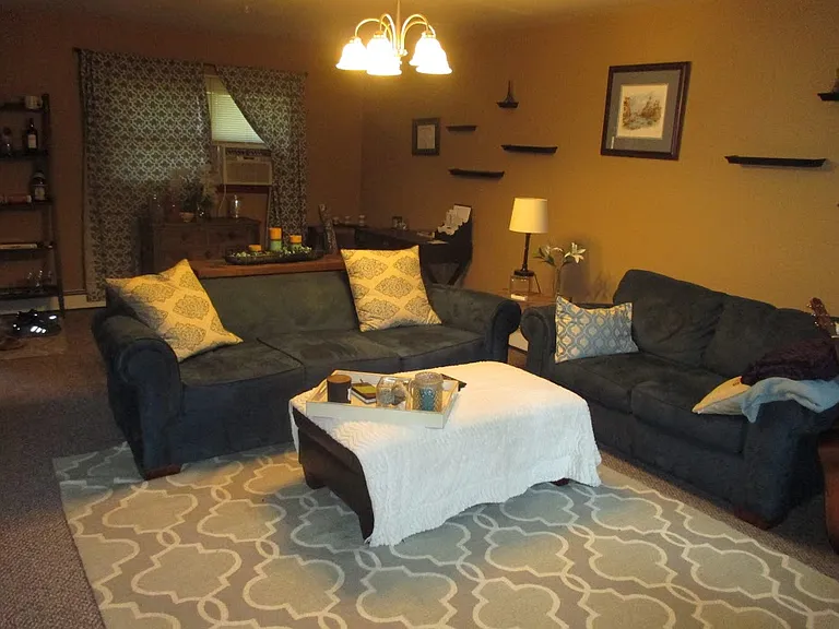 326 Melrose Ave #1 — Photo 9