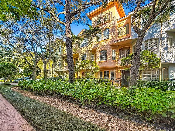2nd image of 2724 Ravella Way