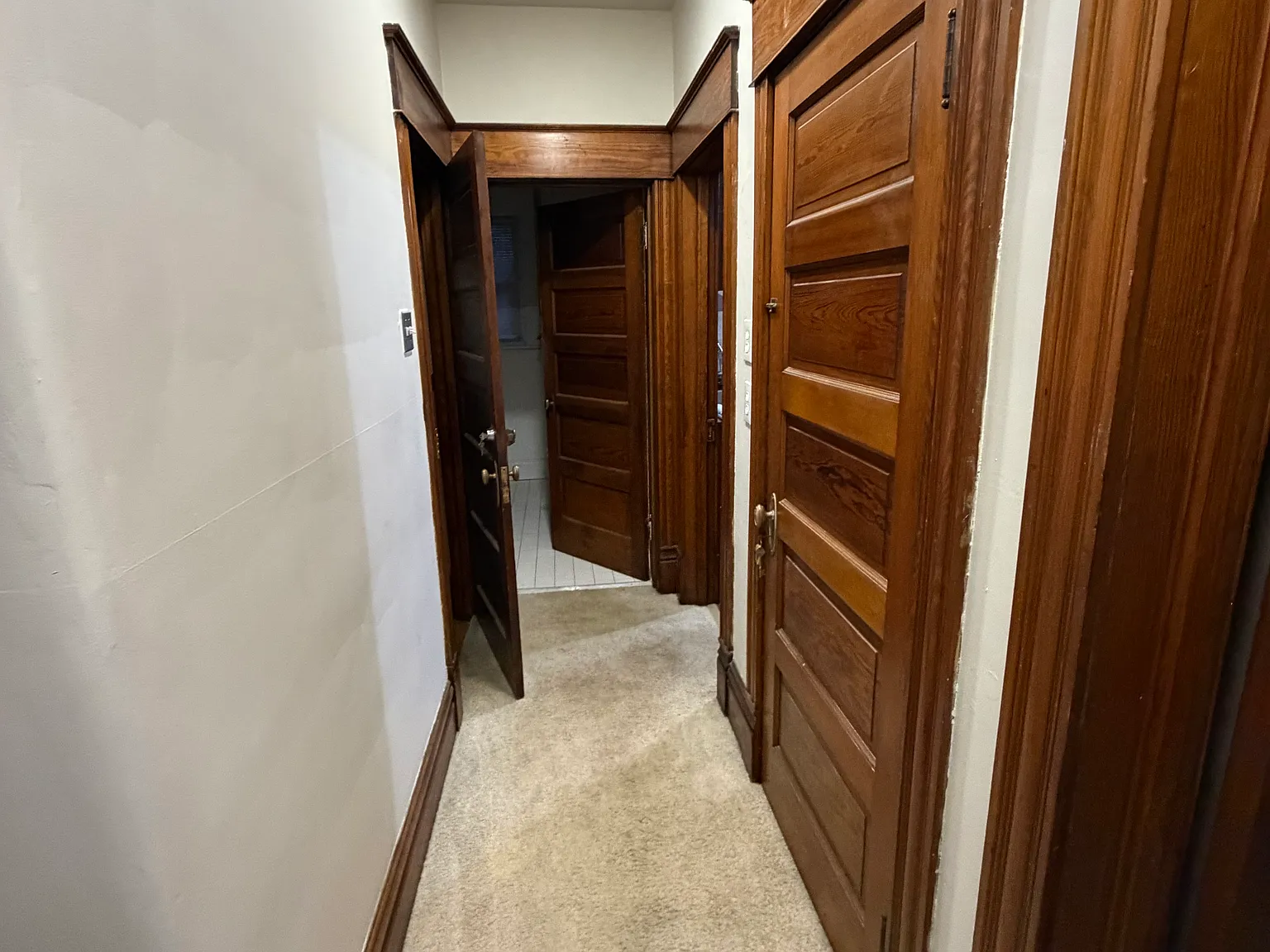 1 bed, 1000 sqft, $1,025 — Photo 3