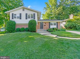 10106 Crimson Cir, Fairfax, VA 22030