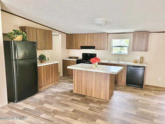 2nd image of 5167 Golden Eagle Drive SW
