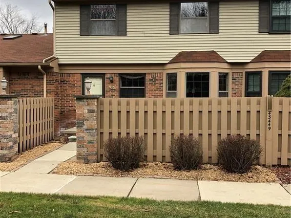 43449 W Arbor Way Dr APT 204, Canton, MI 48188