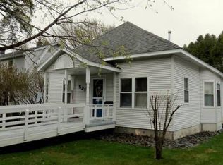 521 Chestnut Ave, Carlton, MN 55718