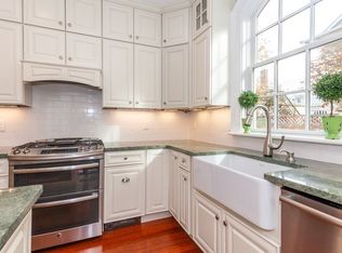 154 Pleasant St #154, Cambridge, MA 02139