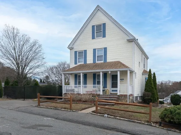 52 Barry St, Quincy, MA 02169