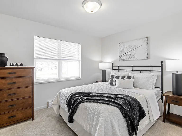 Foxcroft Apartments Bedroom