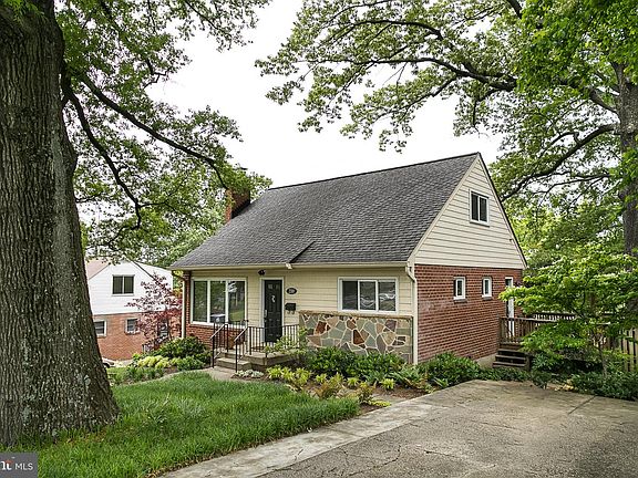 3rd image of 2318 Belleview Ave