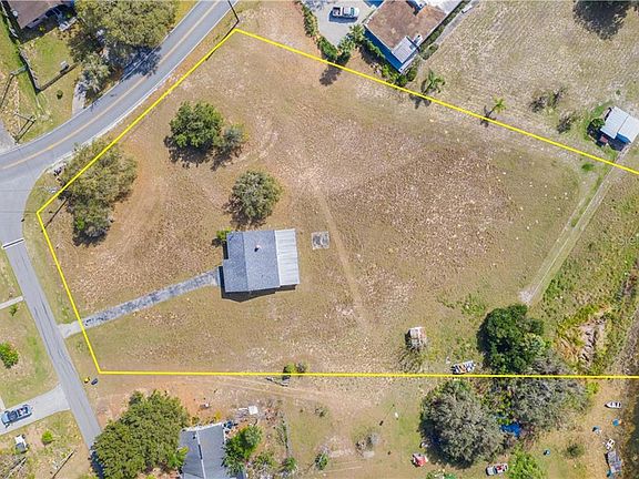 3rd image of 7400 Wisteria Ln