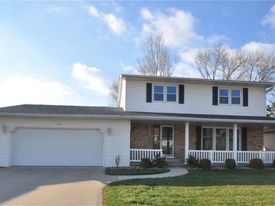 142 31st St NW, Cedar Rapids, IA, 52405