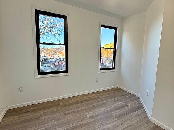4th image of 82 Madison Ave APT 2