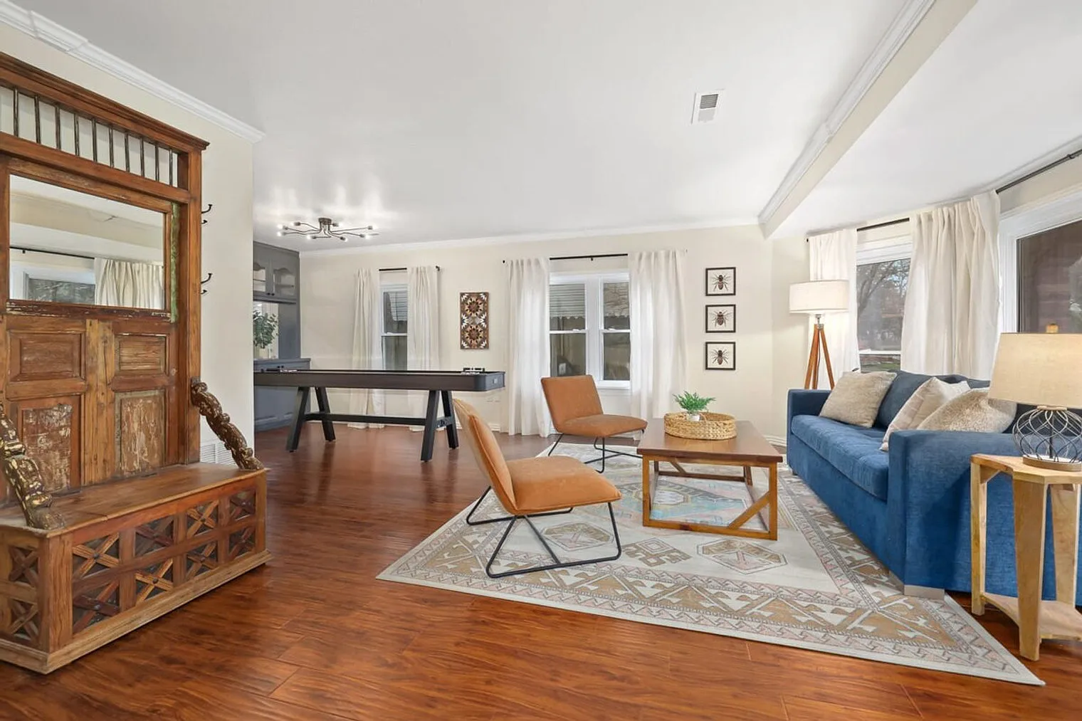 3 bed, 2.0 bath, 2271 sqft, $4,364 — Photo 3