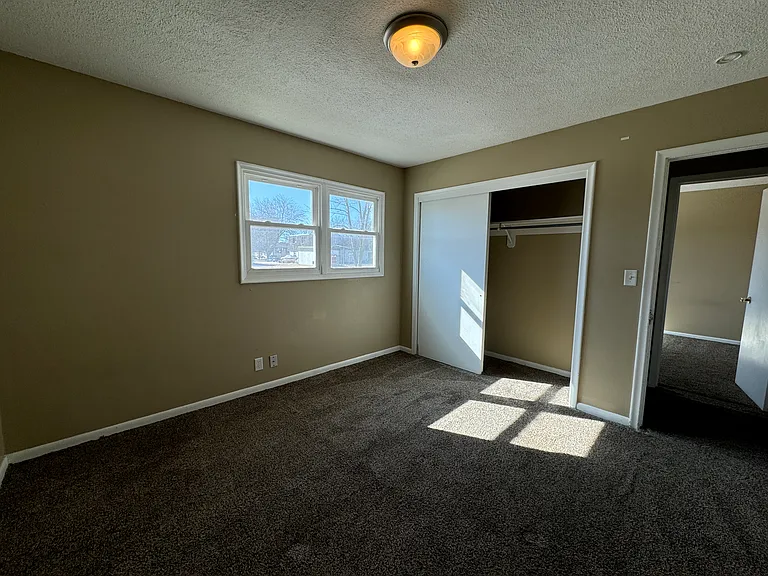 1849 E Dodge St #B — Photo 5