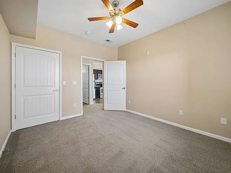 Windscape Apartments — Photo 10
