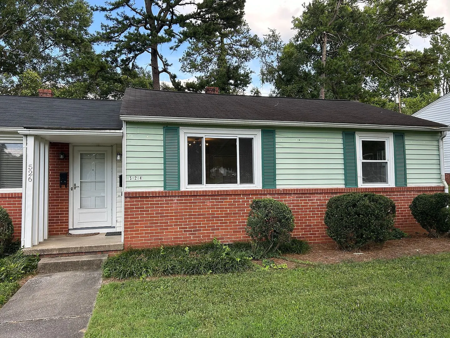 Updated 2 bedroom/ 1 bathroom condo located in a Sunset Hills community of Greensboro — Photo 3
