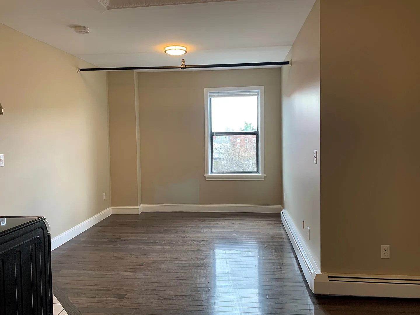 148 Main St — Photo 4
