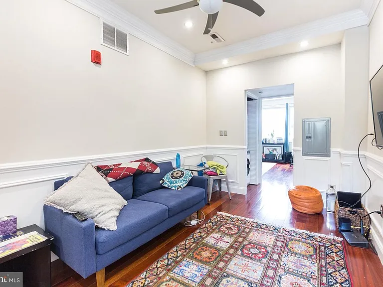 1356 South St #2R — Photo 12