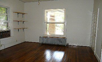 2nd image of 515 Summit Ave APT 1