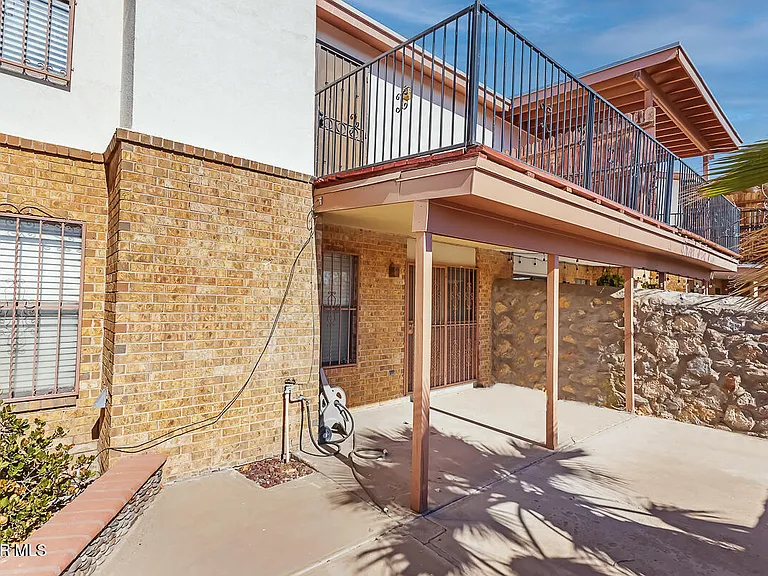 150 Silver Shadow Dr #D — Photo 31