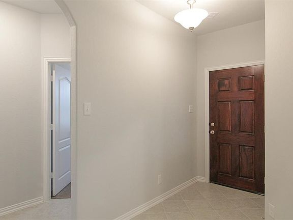 3rd image of 31905 McKinley Run Dr