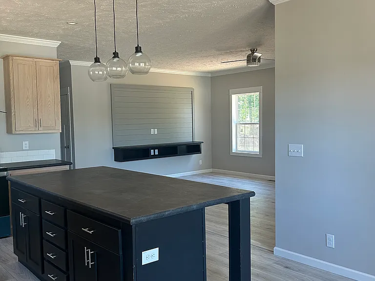 3139 Sigmon St — Photo 3