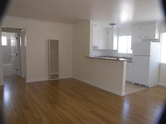 2nd image of 434 E 17th St APT 304
