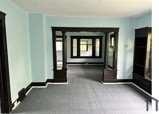 2nd image of 10709 Parkview Ave #2