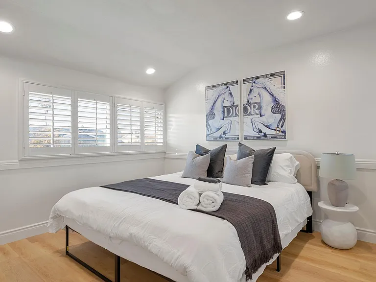 12464 Sanford St — Photo 21