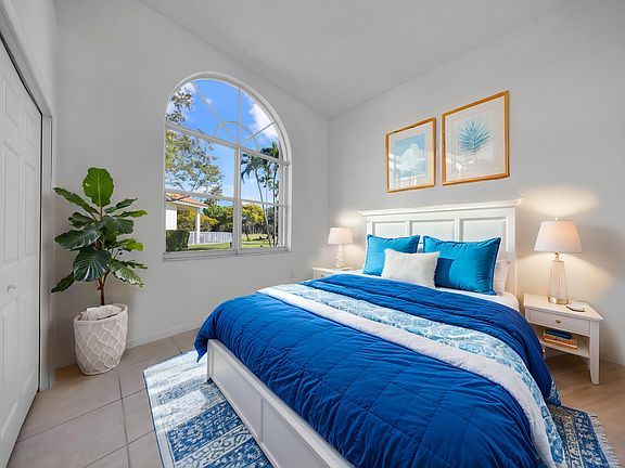 3rd image of 608 W Palm Aire Dr #608
