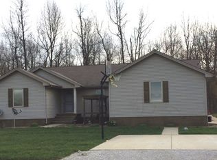 586 Trogden Rd, Calhoun, KY 42327