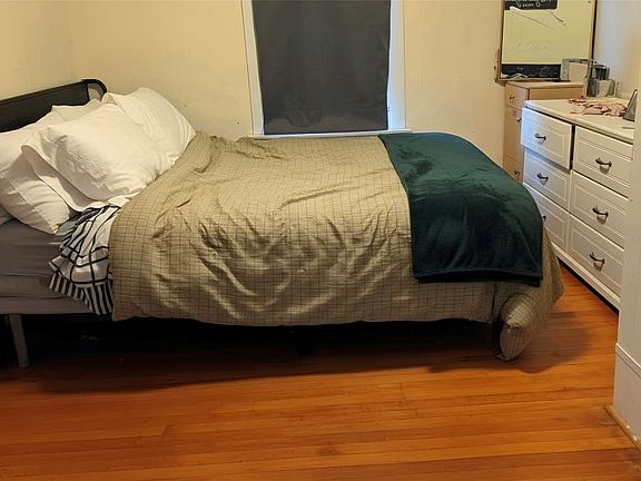 3rd image of 2416 4th Street