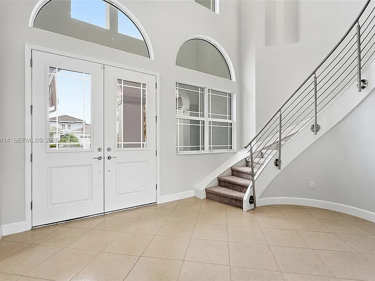 15239 Goldfinch Cir — Photo 4