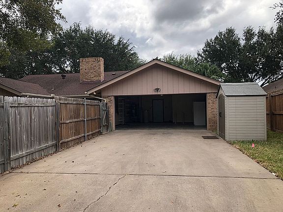 3rd image of 5005 N 4th St