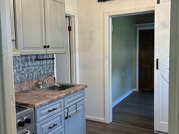 2nd image of 303 N Market St #C