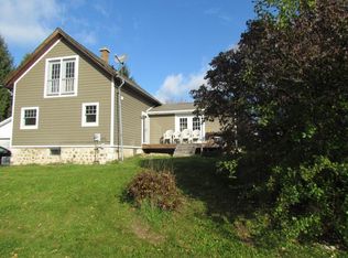 W250S6555 Center Dr, Town Of Vernon, WI 53189