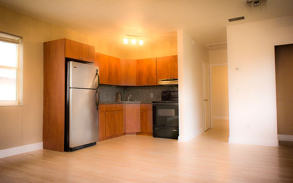 1st image of 1619 N Treasure Dr #H2