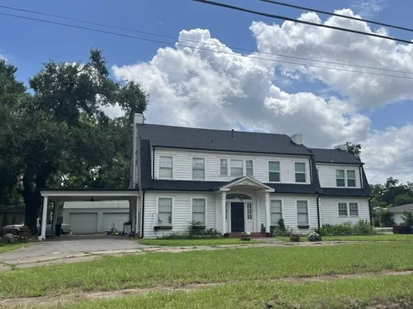 602 E 9th St, Bonham, TX 75418