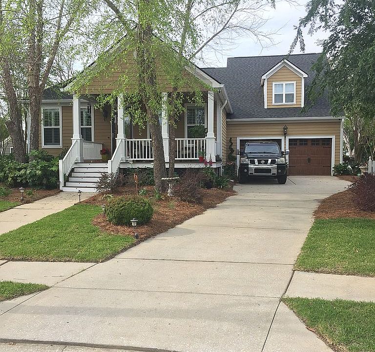 2nd image of 102 Mellish Ct